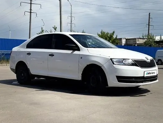 Skoda Rapid 1.6 MT