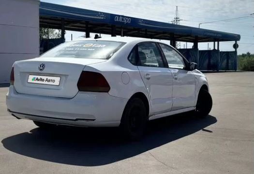 Volkswagen Polo 1.6 MT